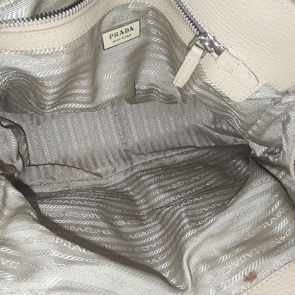 Prada vitello Daino leather shoulder bag EUC - Picture 9 of 13